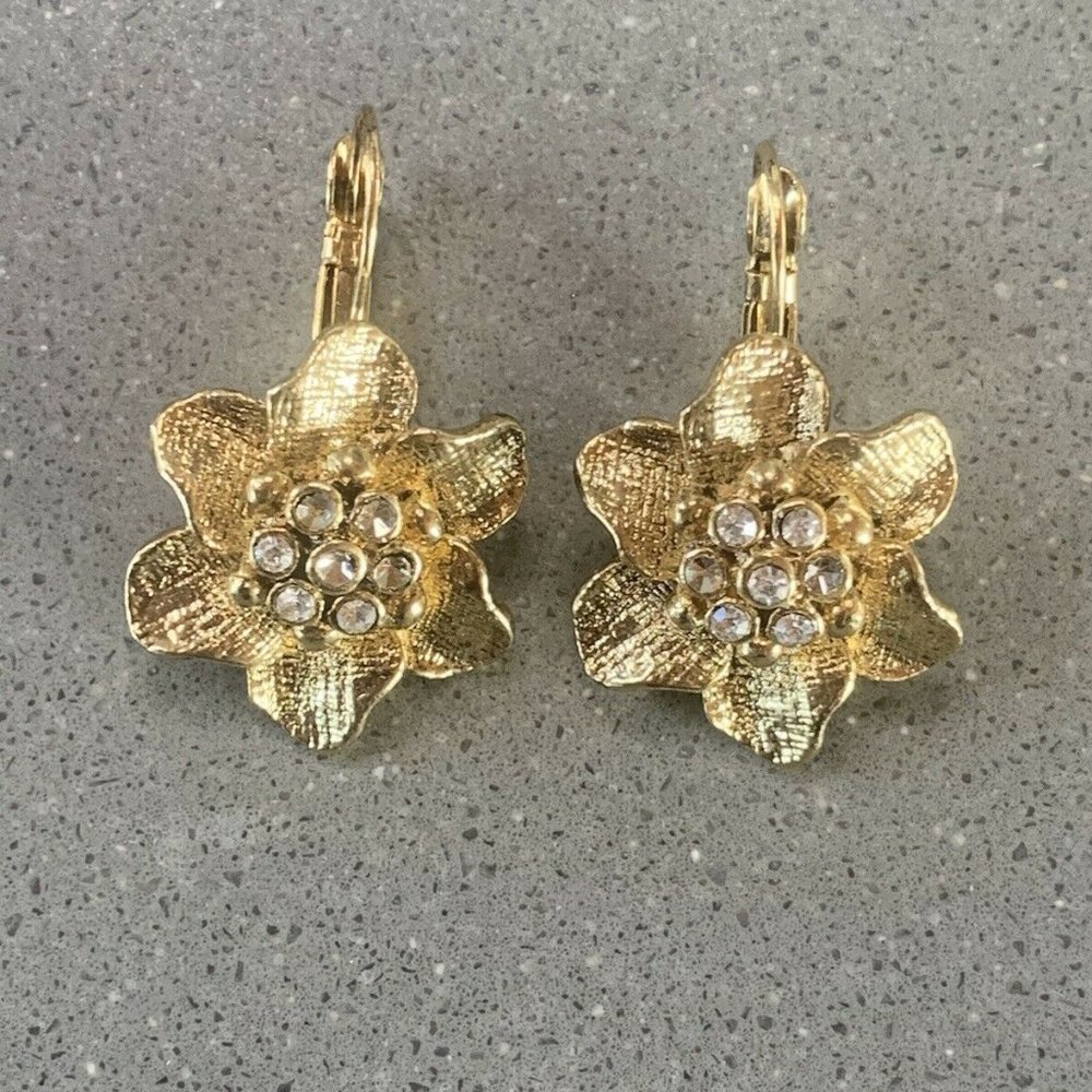 Vintage Gold Tone Rhinestone Flower Earrings